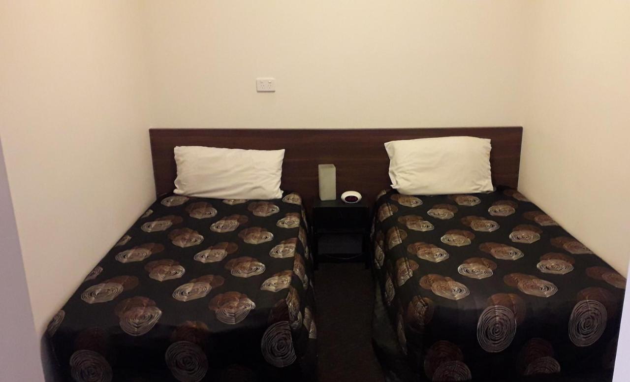 Daydream Motel And Apartments Брокен-Хилл Экстерьер фото
